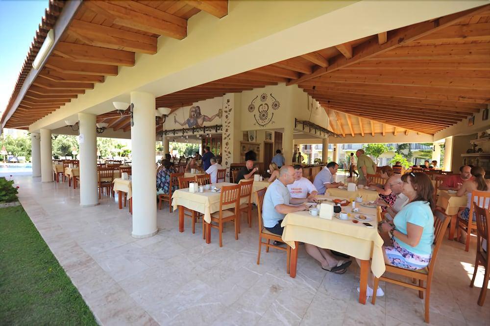 Mavruka Hotel Ölüdeniz Esterno foto